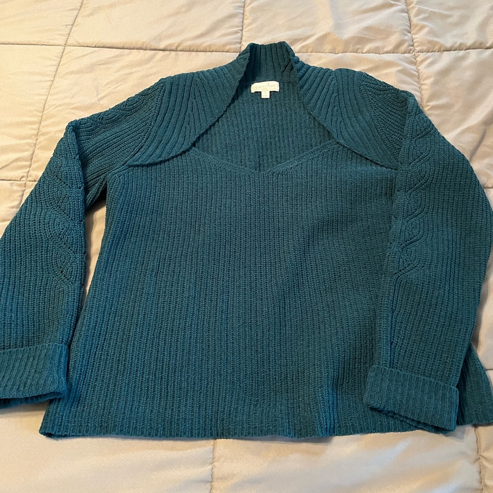 EUC Grace & Lace Cabled Sleeve Shrug Sweater size L